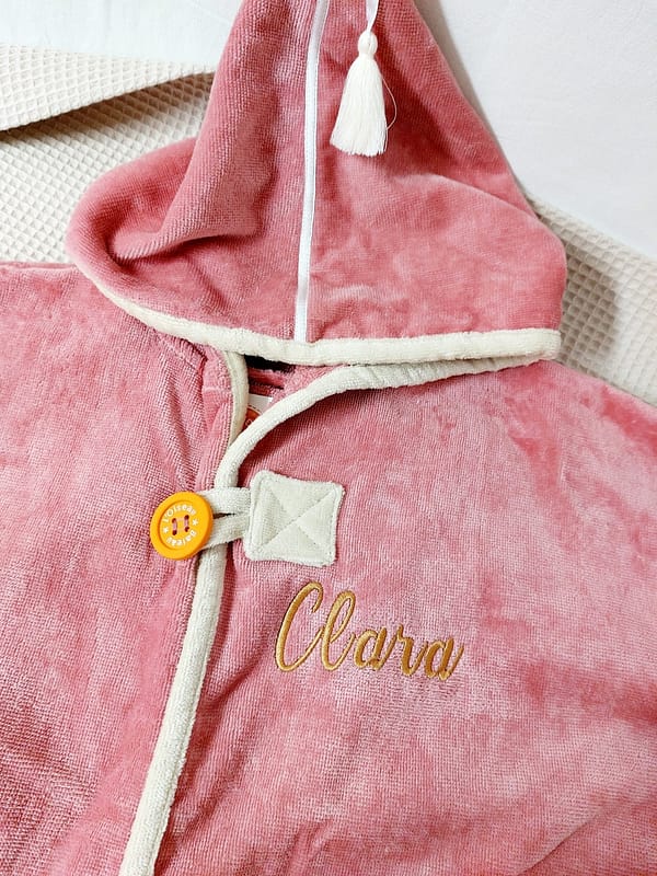 Poncho – Image 8