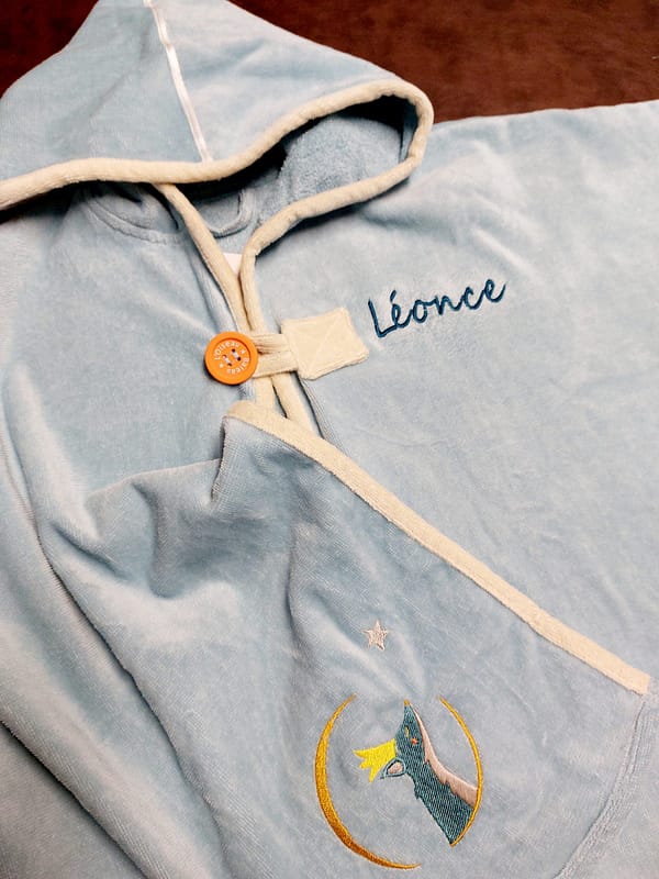 Poncho – Image 11